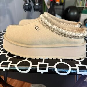 Ugg Tazz in Mustard Seed